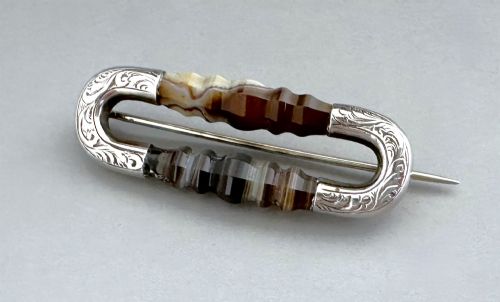 A Charming Victorian Silver & Agate Brooch