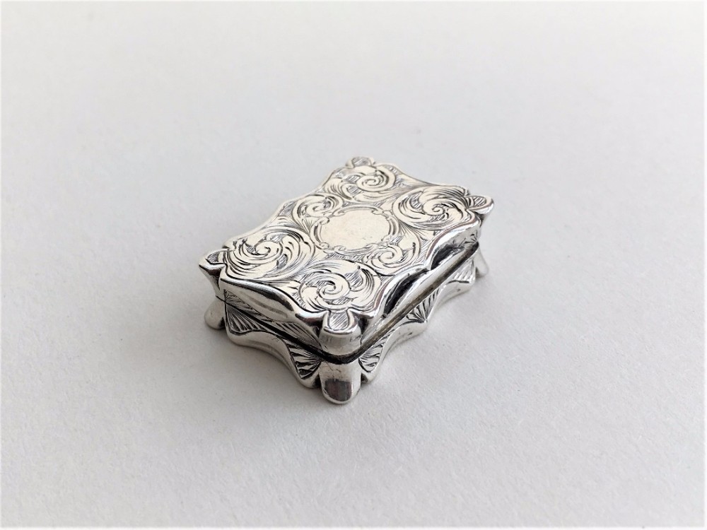 A delightful Victorian silver vinaigrette.