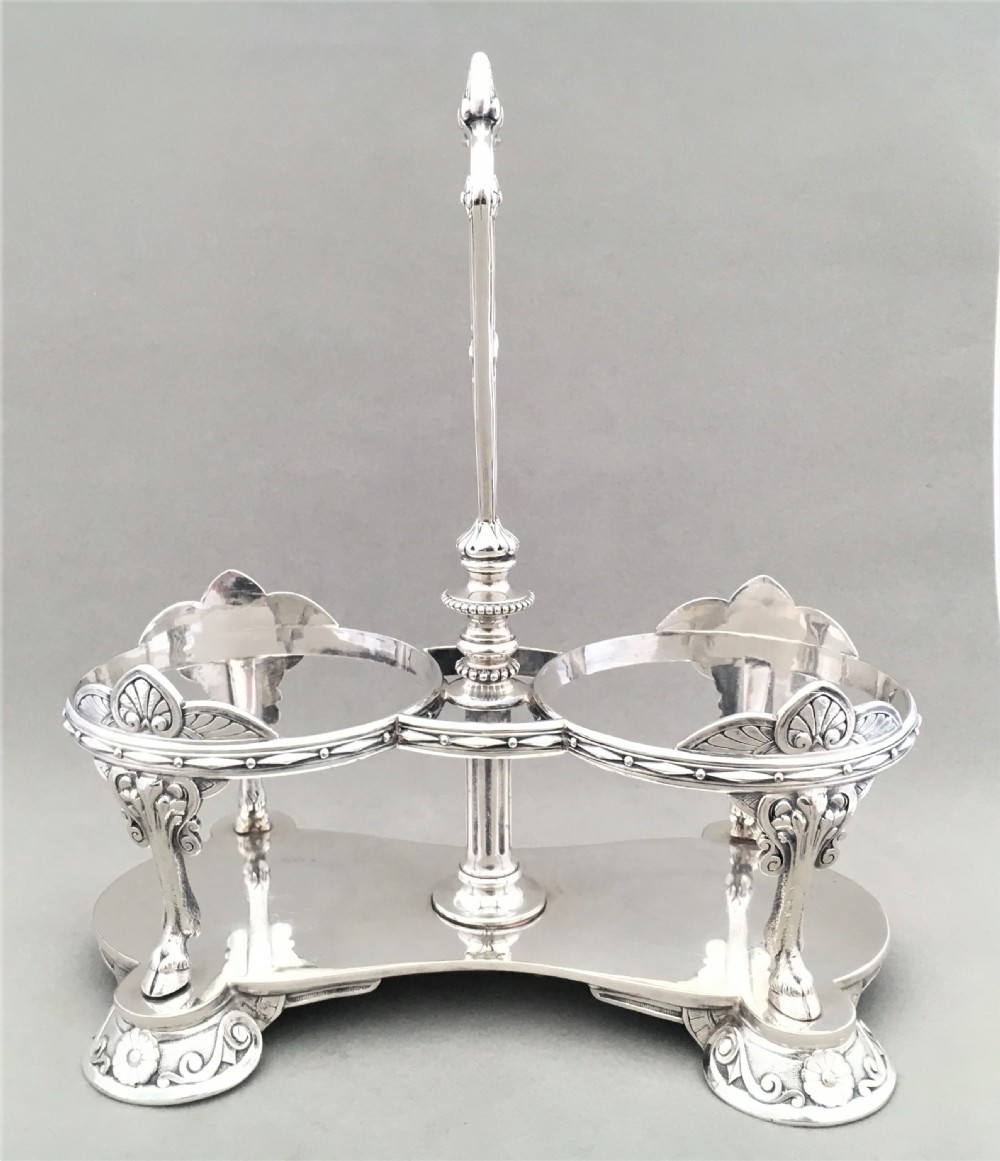 An exquisite Victorian Elkington silver plated preserve jar stand with etched jars View VII