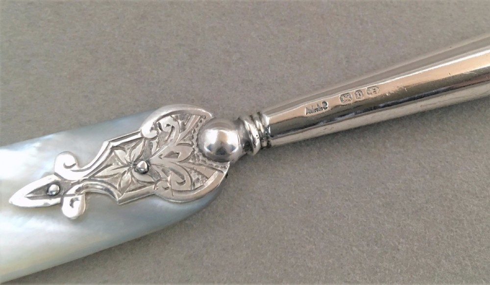 An exquisite silver letter opener with Agate handle & mother of pearl blade View V