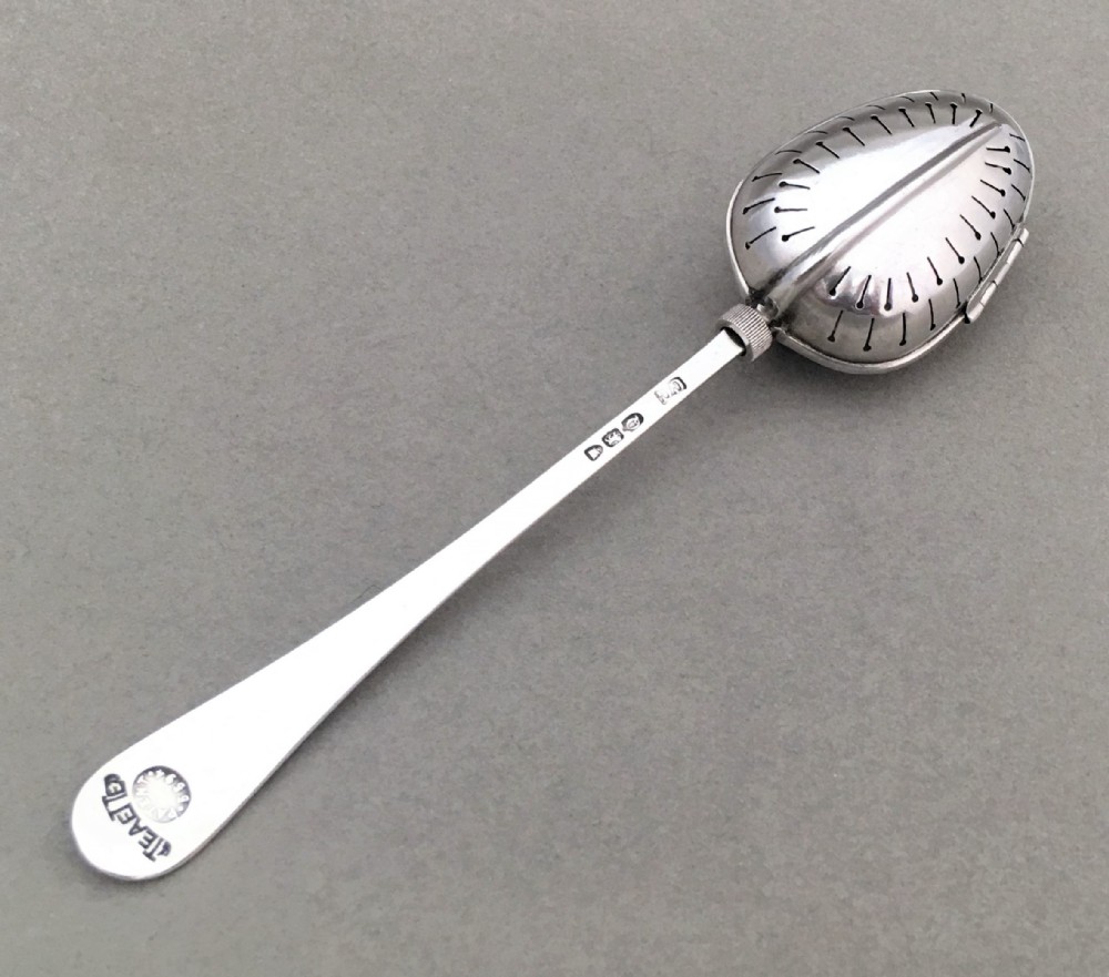 A Victorian silver 'Teaette' tea infuser