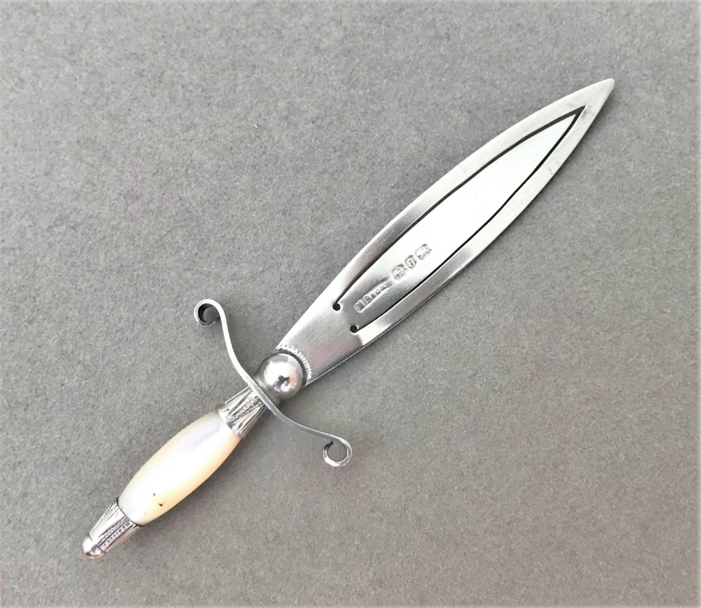 A charming novelty silver bookmark