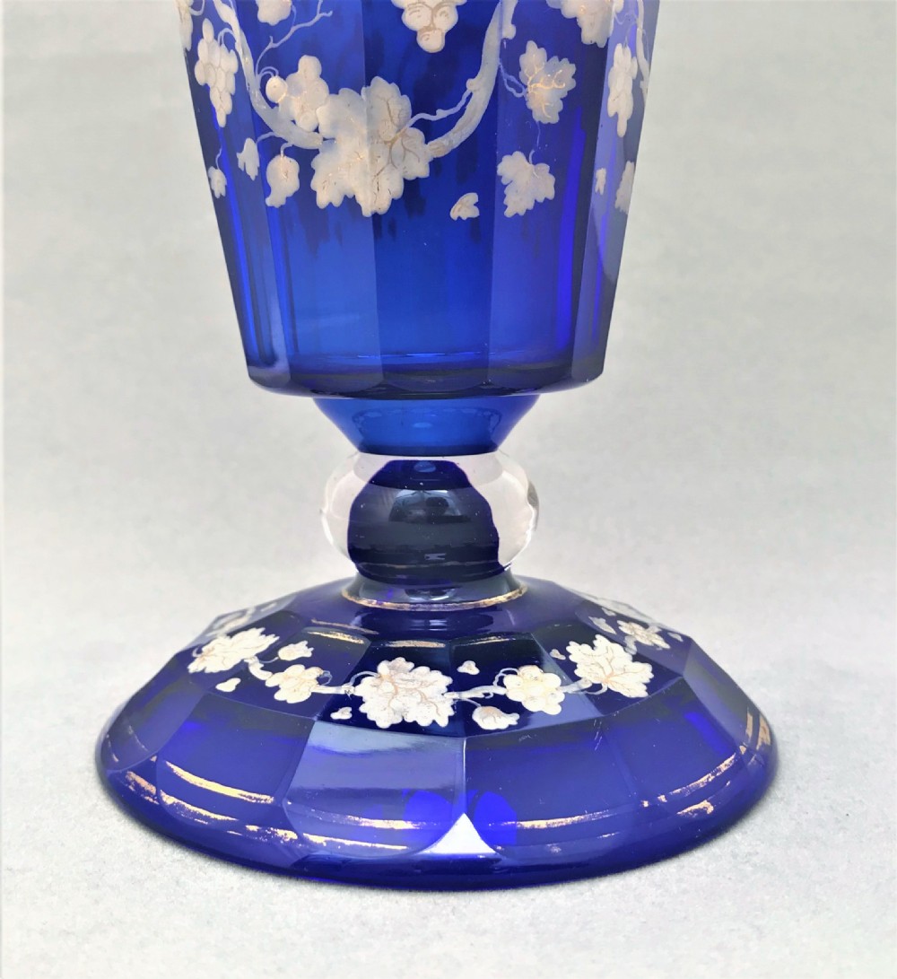 A beautiful early Victorian flower vase View III
