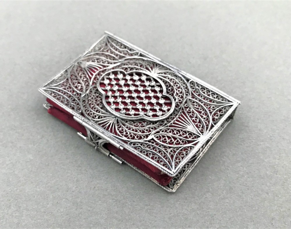 A gorgeous Georgian silver filigree needle case View III