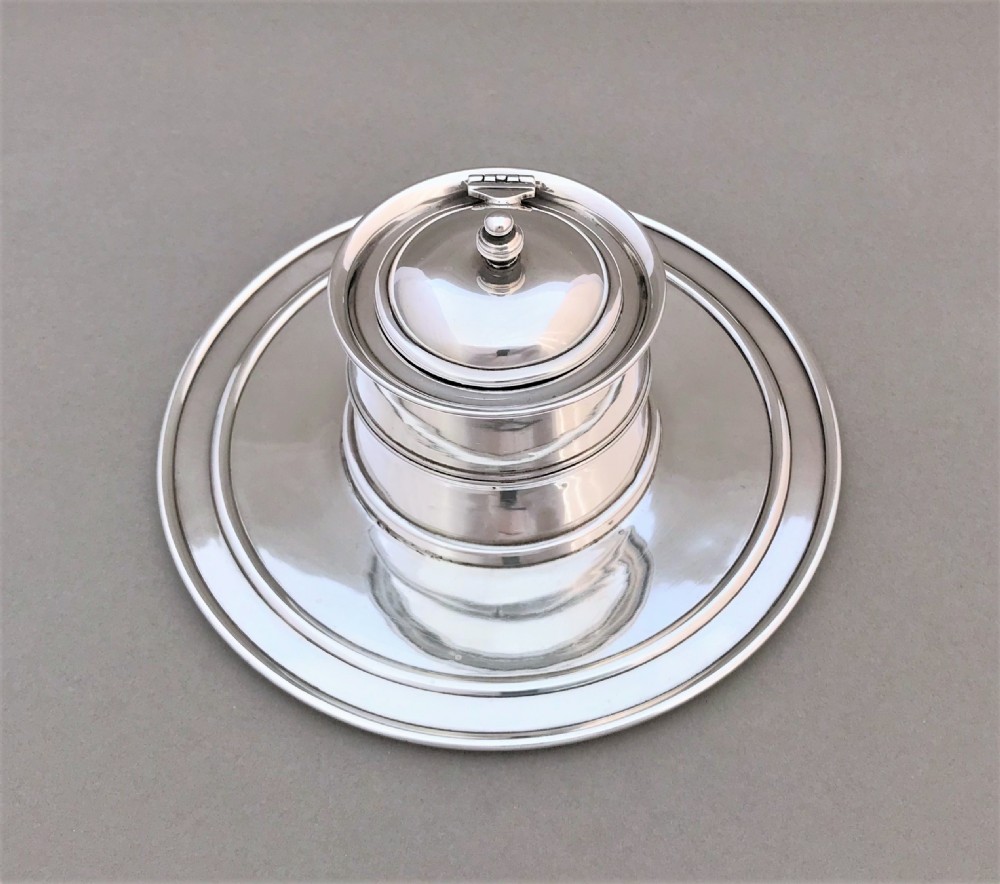An Edwardian silver 'Fishing reel' inkwell