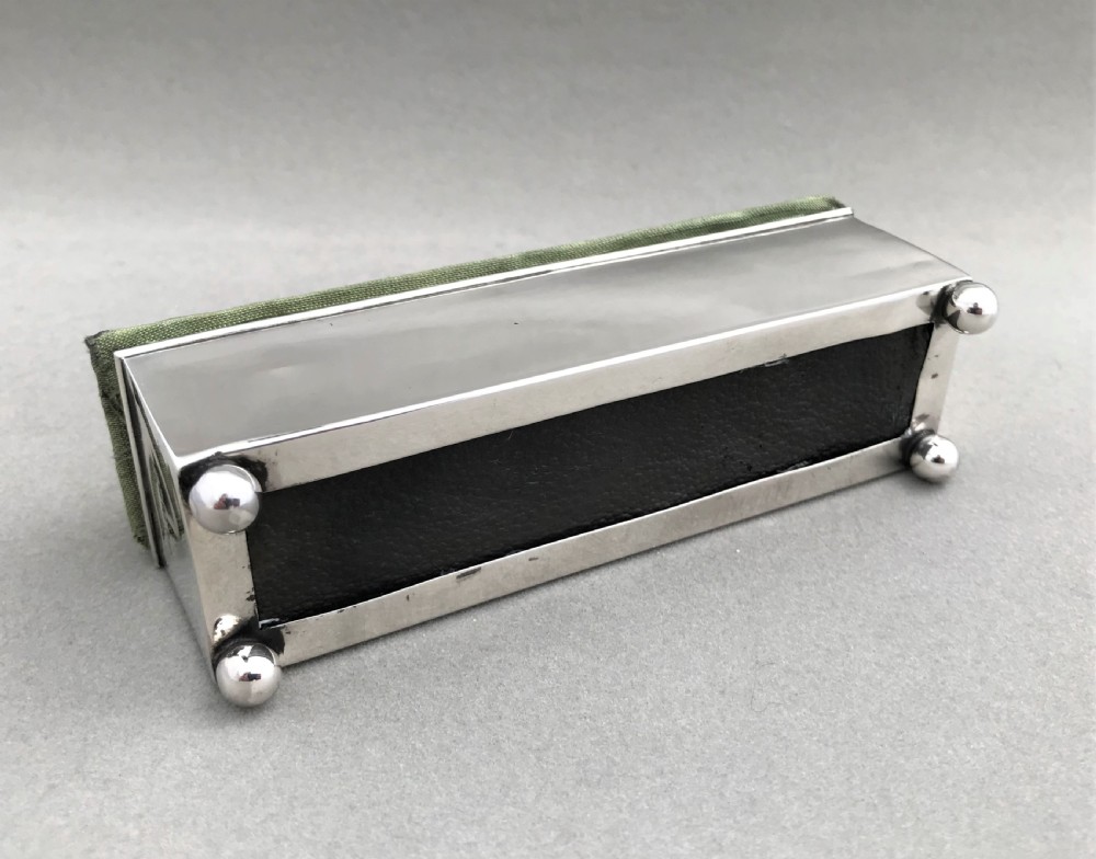 A lovely Edwardian silver ring box View II
