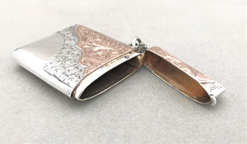 An outstanding silver & gold Edwardian vesta View IV
