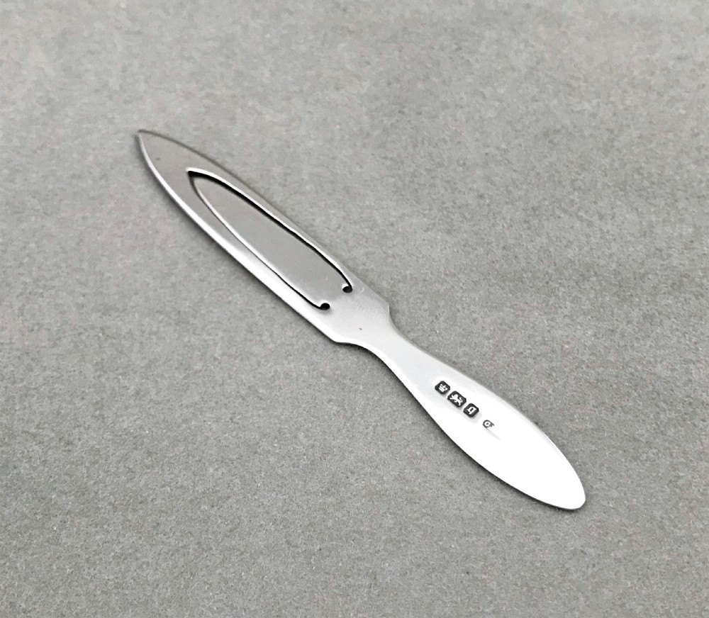 A stylish all silver Edwardian bookmark View II