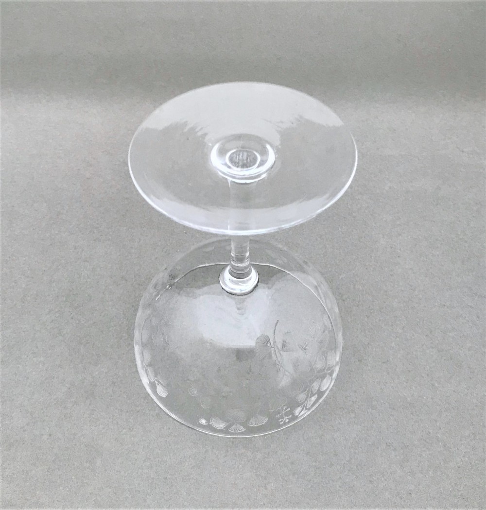 A stunning set of 8 Victorian etched champagne bowls View V