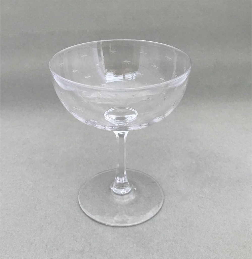 A harlequin set of 6 Victorian champagne bowls View IX
