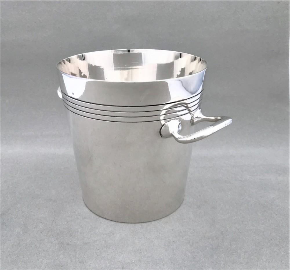 A fine silver plated Art Deco ice bucket View IV