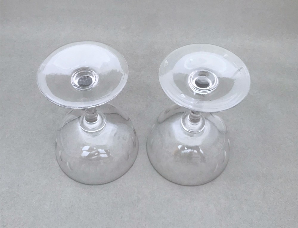 A good pair of Victorian cut glass champagne bowls View III