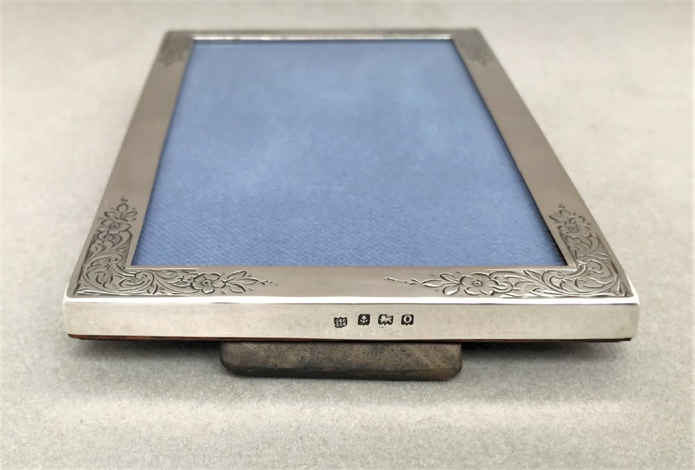 A gorgeous engraved silver photo frame View IV