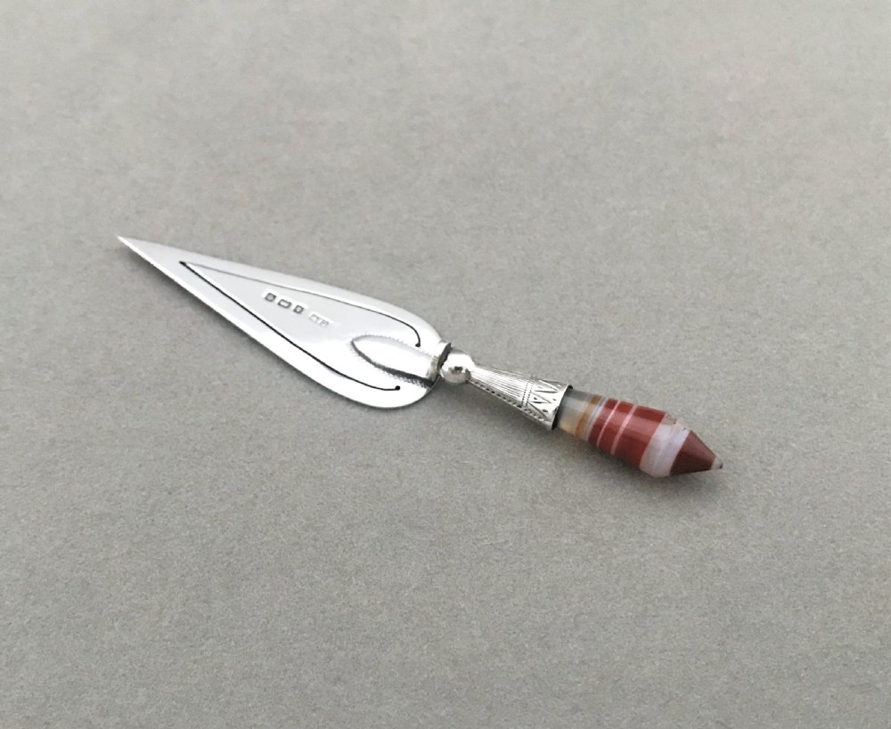 A superb Edwardian silver & agate bookmark