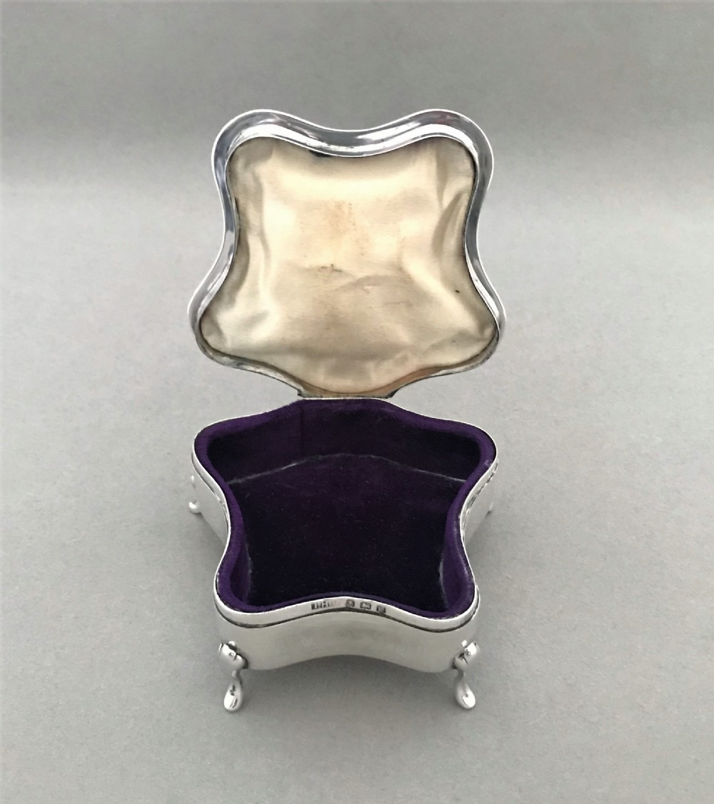 A superb Edwardian shaped silver trinket box View III