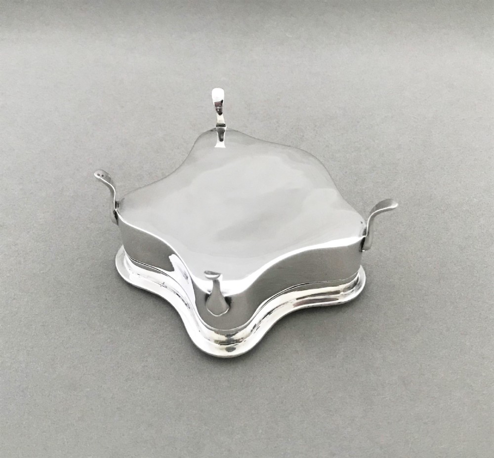 A superb Edwardian shaped silver trinket box View VII