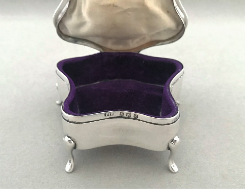 A superb Edwardian shaped silver trinket box View VIII