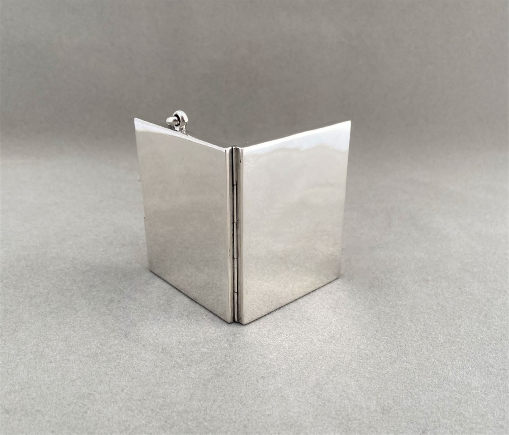 A superb quality First World War travelling silver 'sweetheart' frame View II