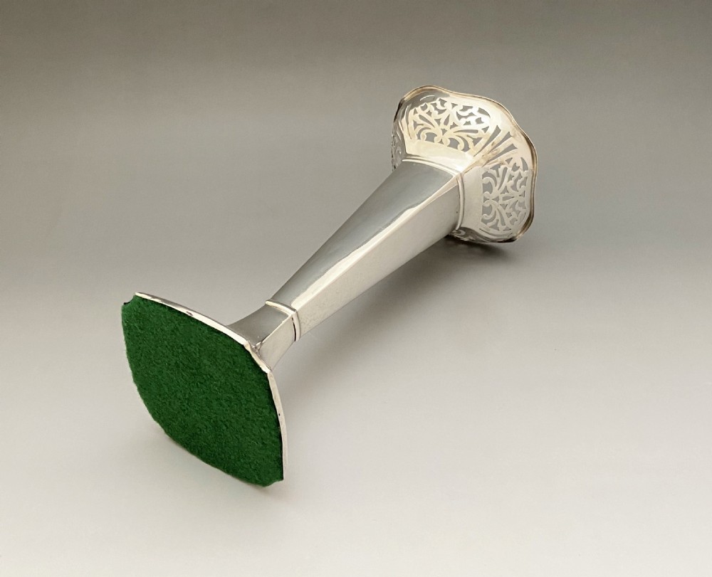 A gorgeous George V pierced silver stem vase View IV