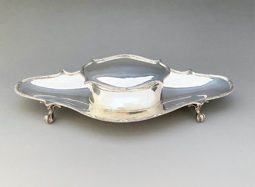 A superb Edwardian silver jewel box and trinket tray