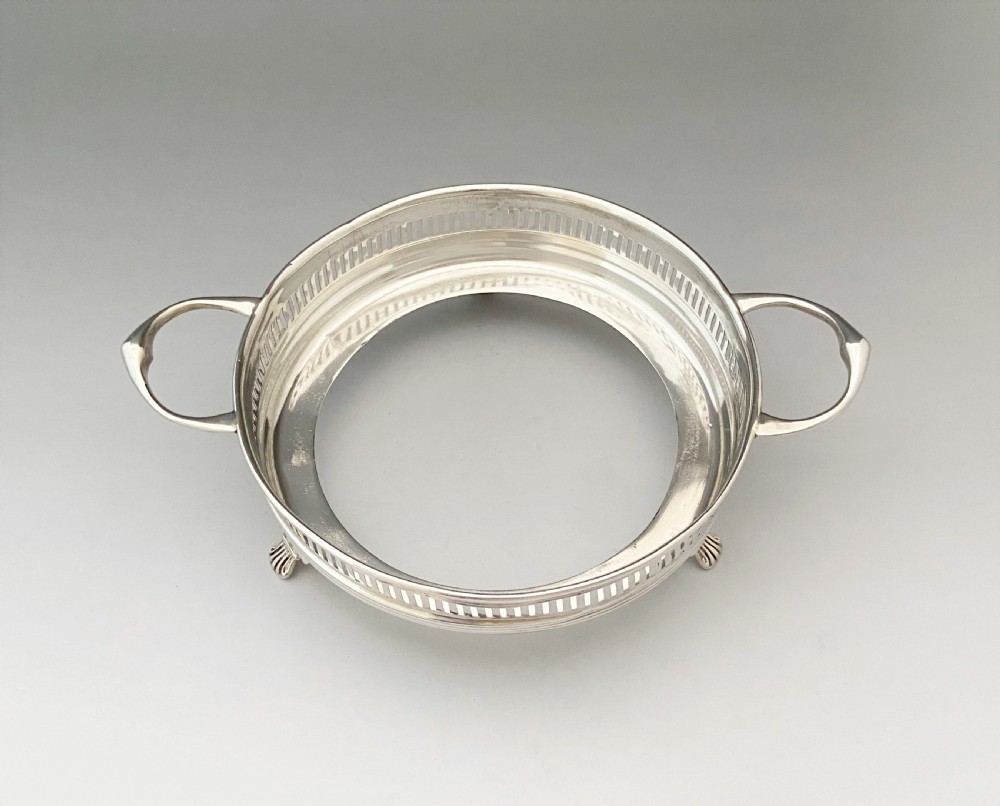 A stylish Art Nouveau silver & glass butter dish View VI