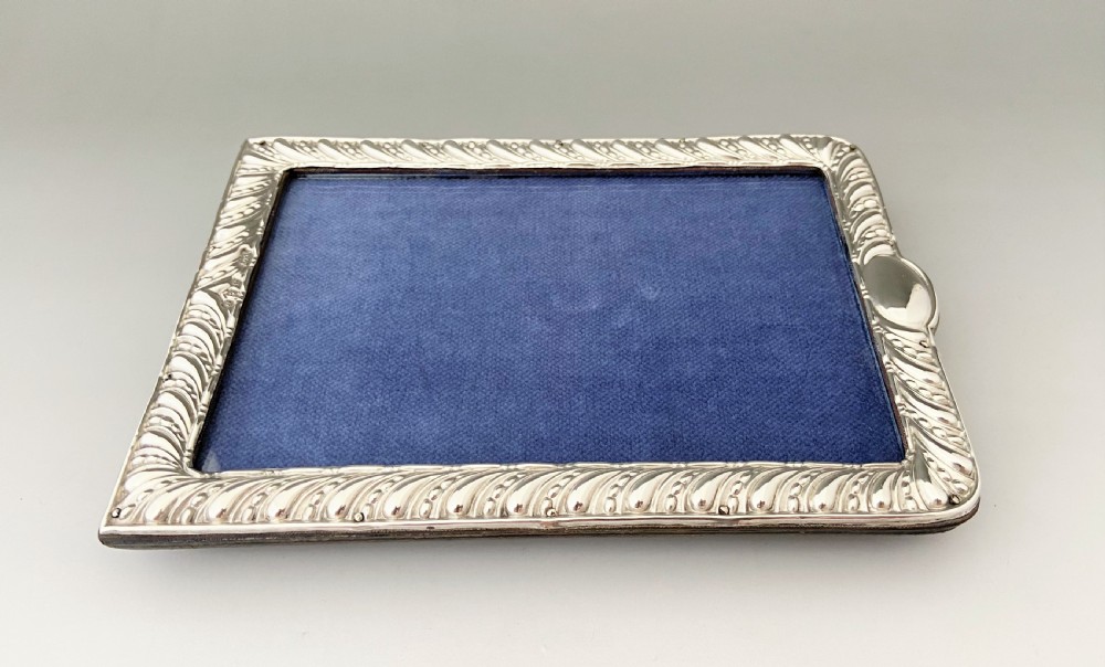 An attractive Victorian silver photo frame View V