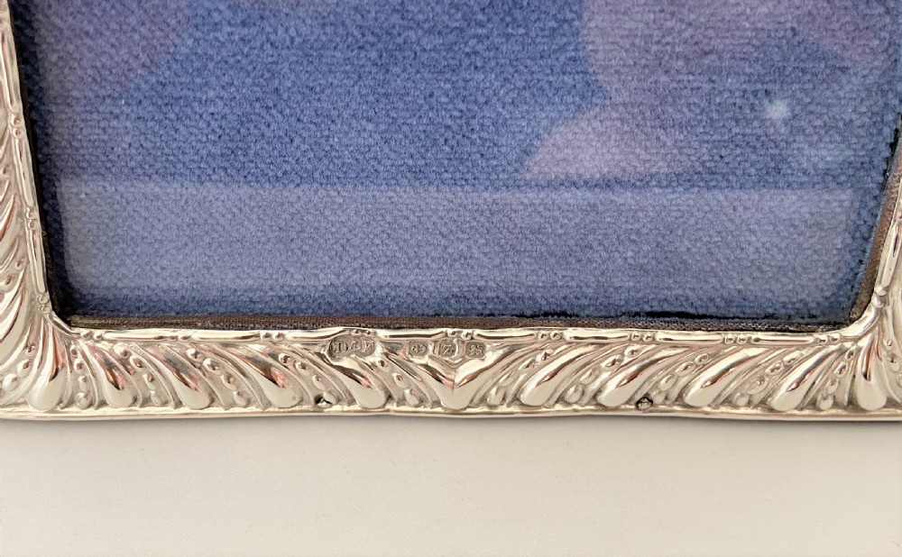 An attractive Victorian silver photo frame View VI