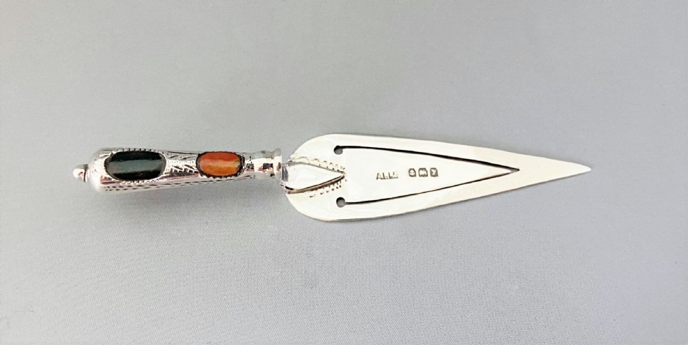 A superb Victorian Agate & Silver trowel bookmark View II