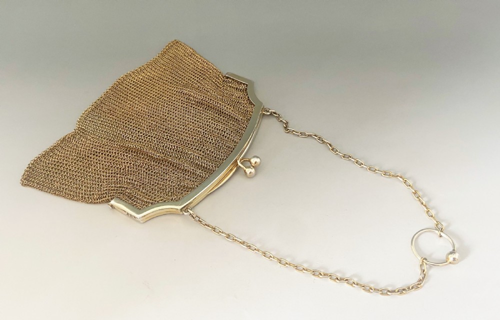 A superb silver gilt chain link cocktail purse View V