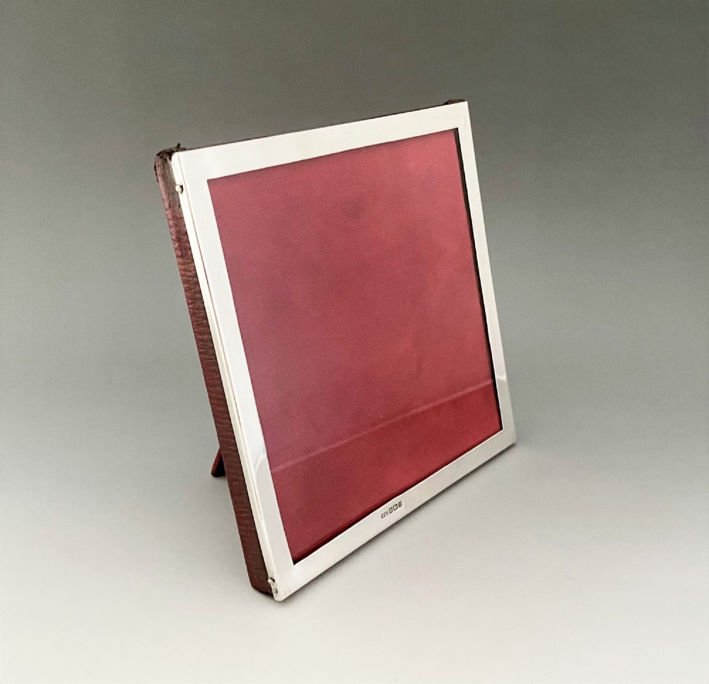 A Good Edwardian Silver Photo Frame