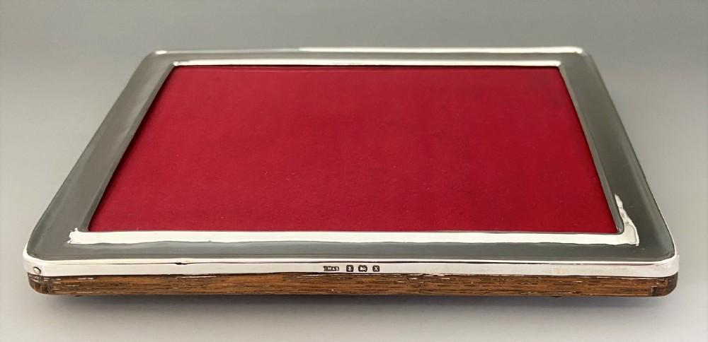 A lovely George V silver photo frame View V