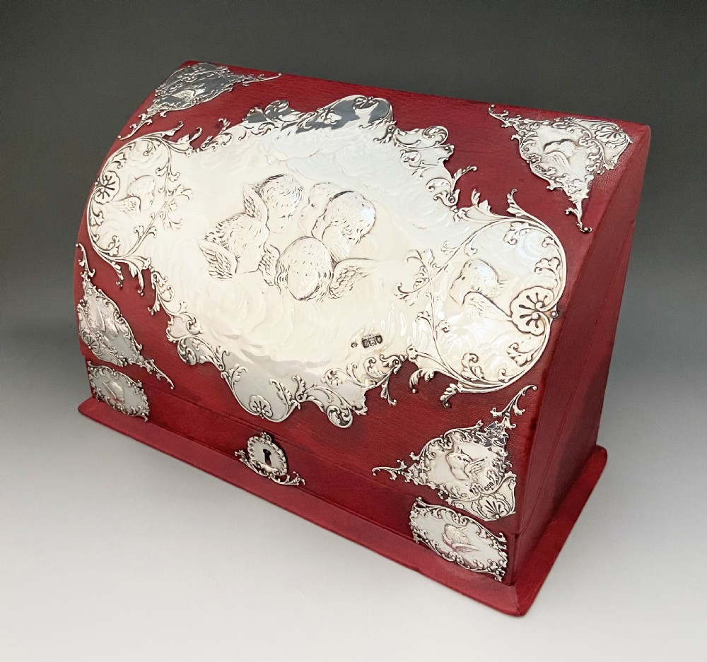 An outstanding William Comyns silver mounted stationary box View III