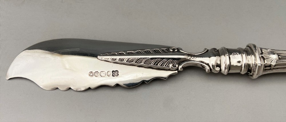 A superb Victorian all silver butter knife View IV