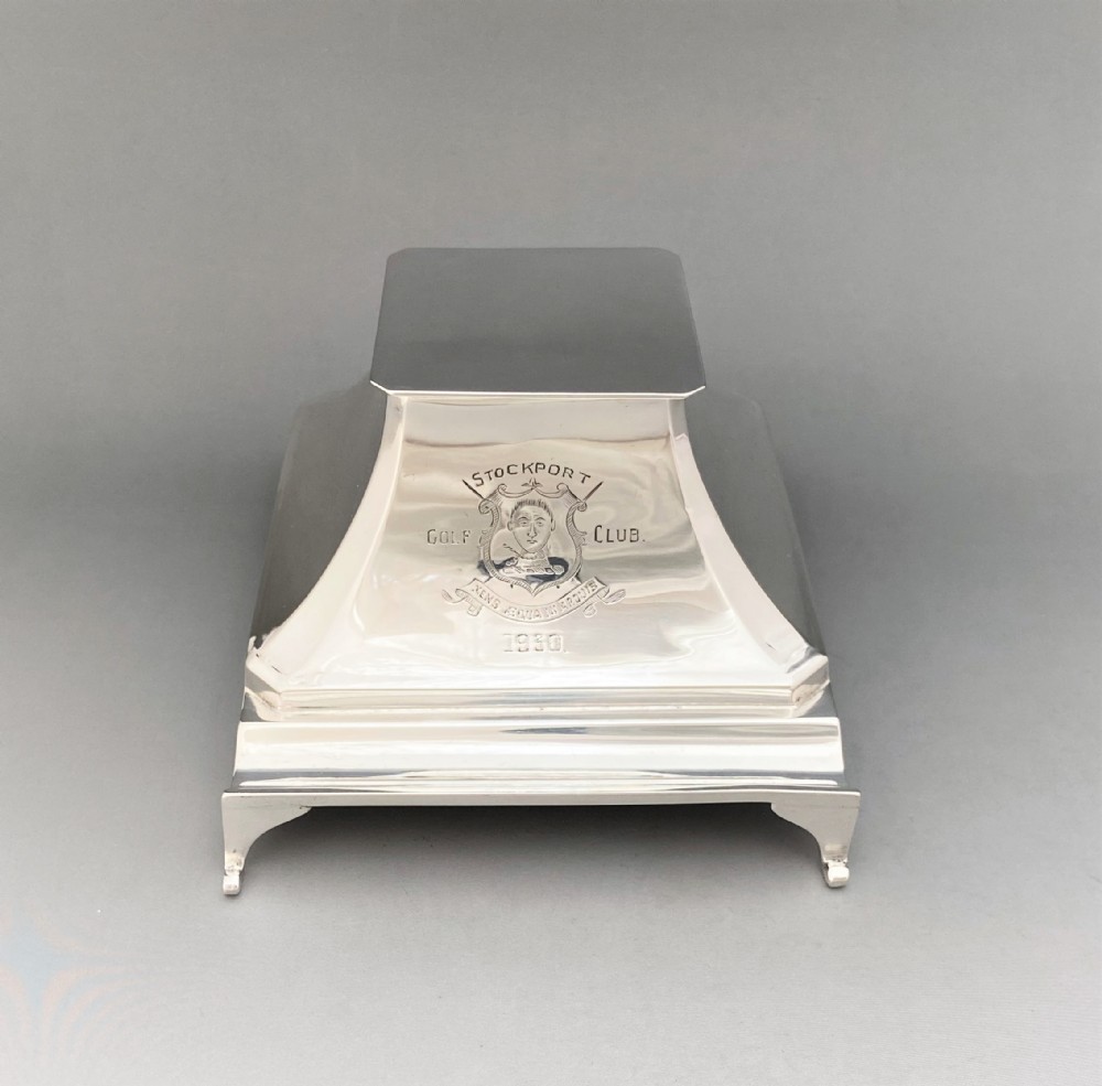 A Stylish silver inkwell with Golfing connection