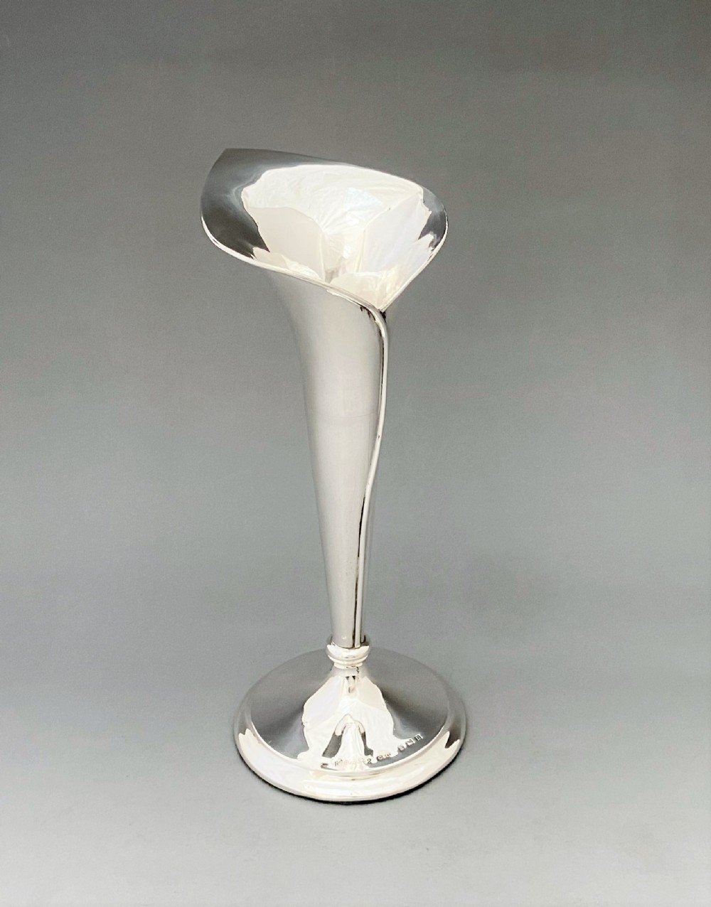 A fabulous silver Arum Lily stem vase