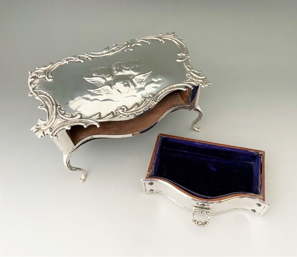 A fabulous William Comyns Reynolds Angles silver trinket box View VIII
