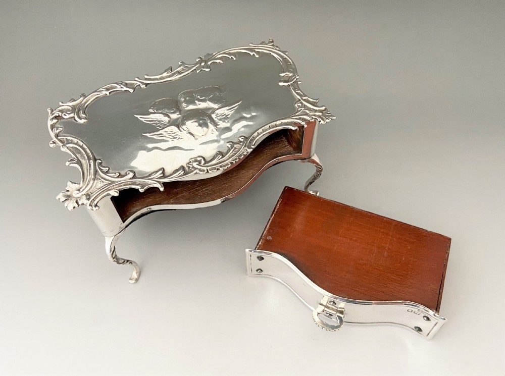 A fabulous William Comyns Reynolds Angles silver trinket box View IX