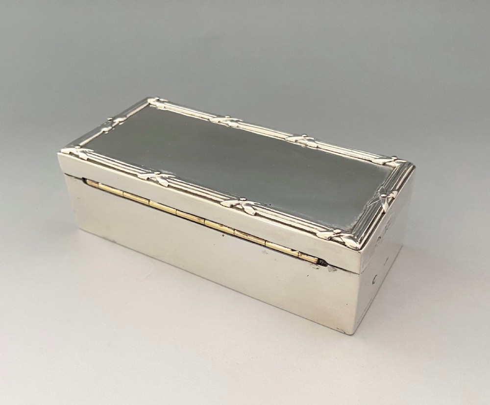 A Lovely William Comyns Silver Trinket/cuff Links Box View III