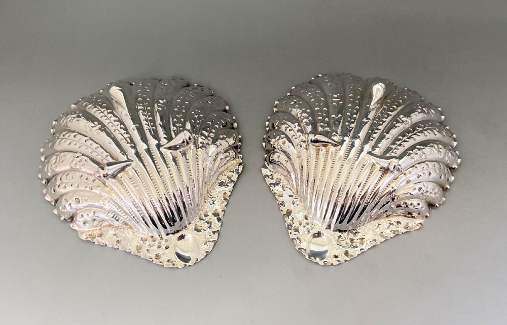 A gorgeous pair of Victorian silver butter shells View IV