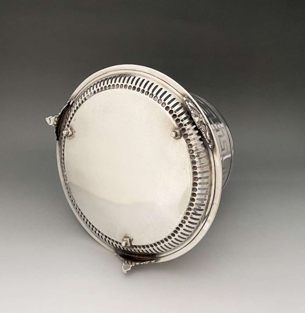 A fabulous Victorian silver plated biscuit box/ barrel View VII