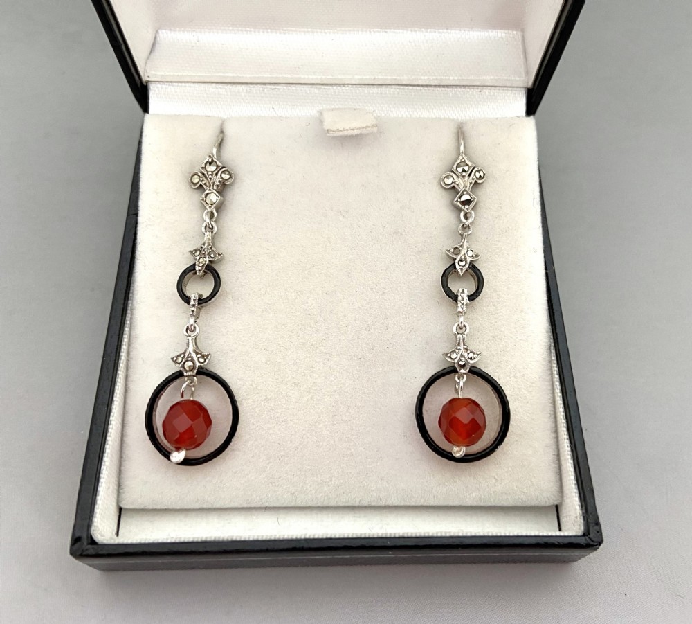 An attractive pair of Art Deco silver drop earrings View III