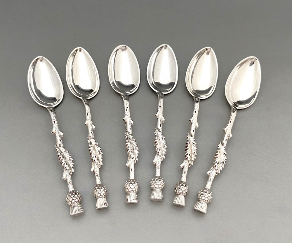 An excellent set of 6 Scottish silver teaspoons