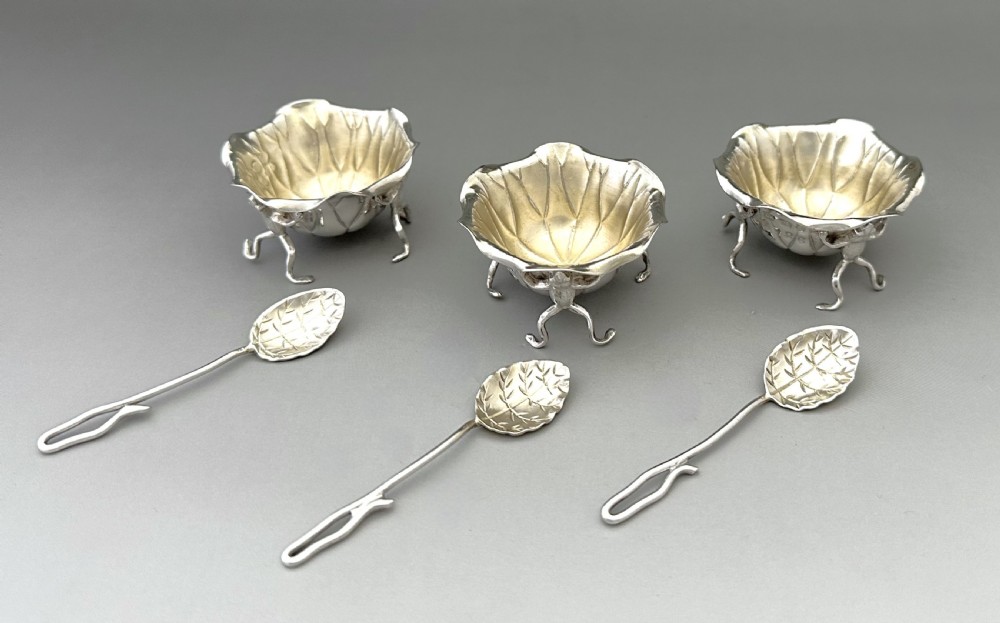 A fabulous set of 3 Victorian silver naturalistic novelty salts View IV