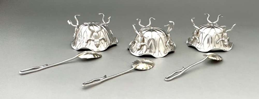 A fabulous set of 3 Victorian silver naturalistic novelty salts View V