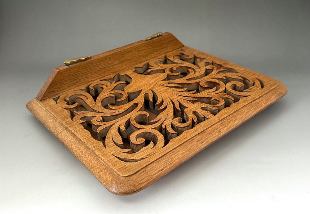 An excellent Victorian golden oak reading stand View V