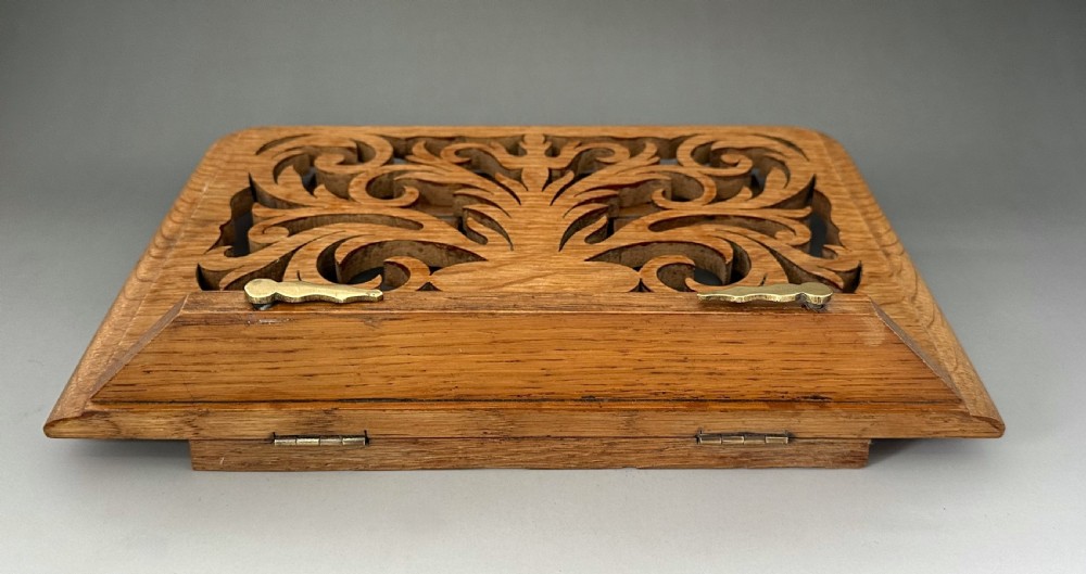 An excellent Victorian golden oak reading stand View VI