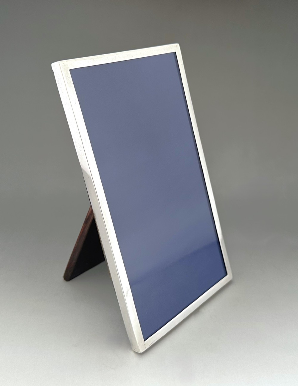 A handsome and practical silver photo frame
