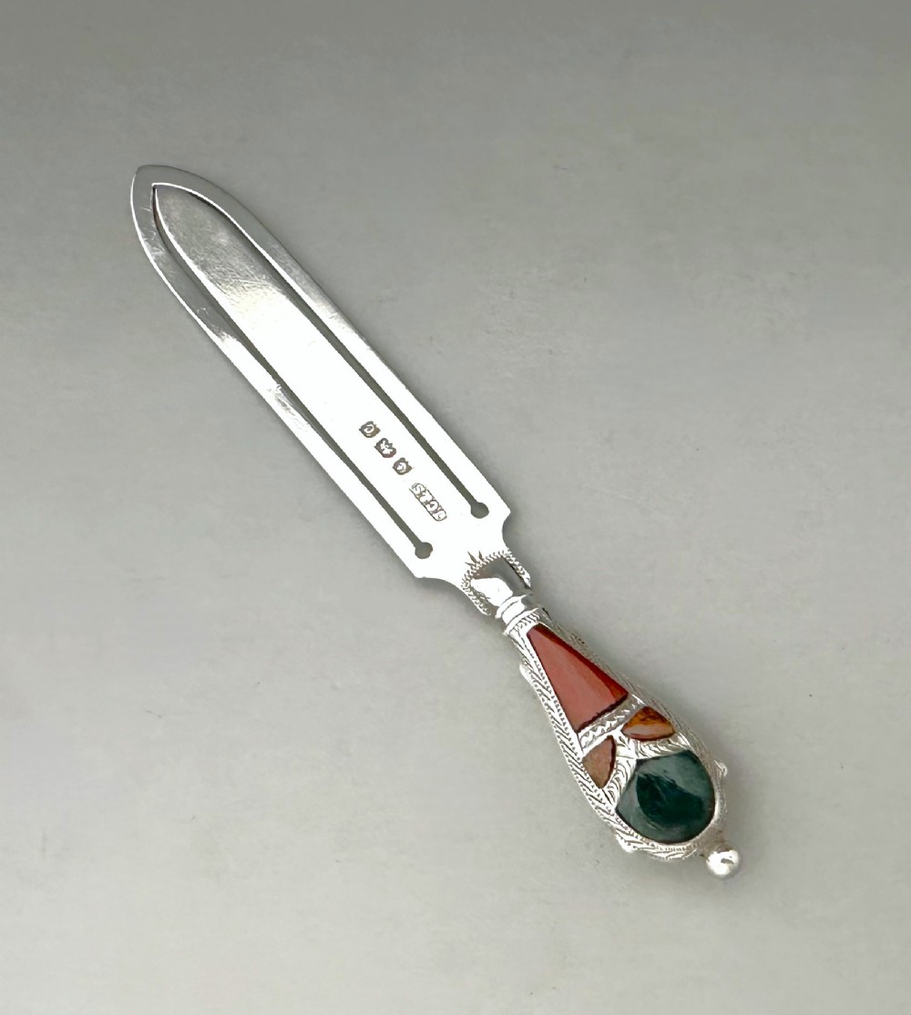 A superb Edwardian Agate & Silver bookmark