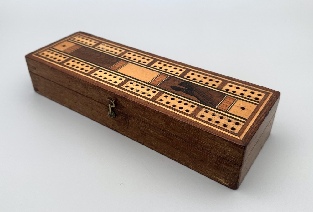 A delightful Victorian Mahogany Cribbage board box