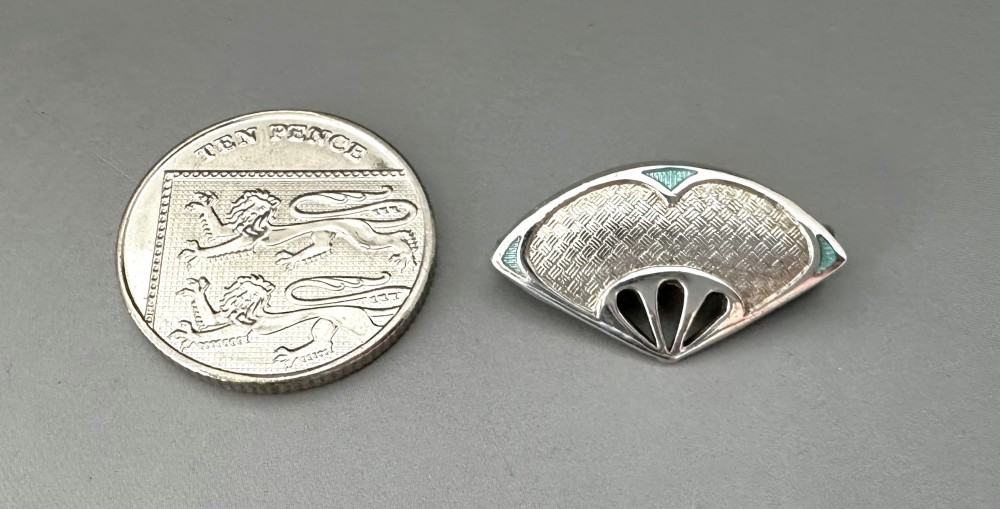 An attractive silver & enamel Charles Horner brooch View VI